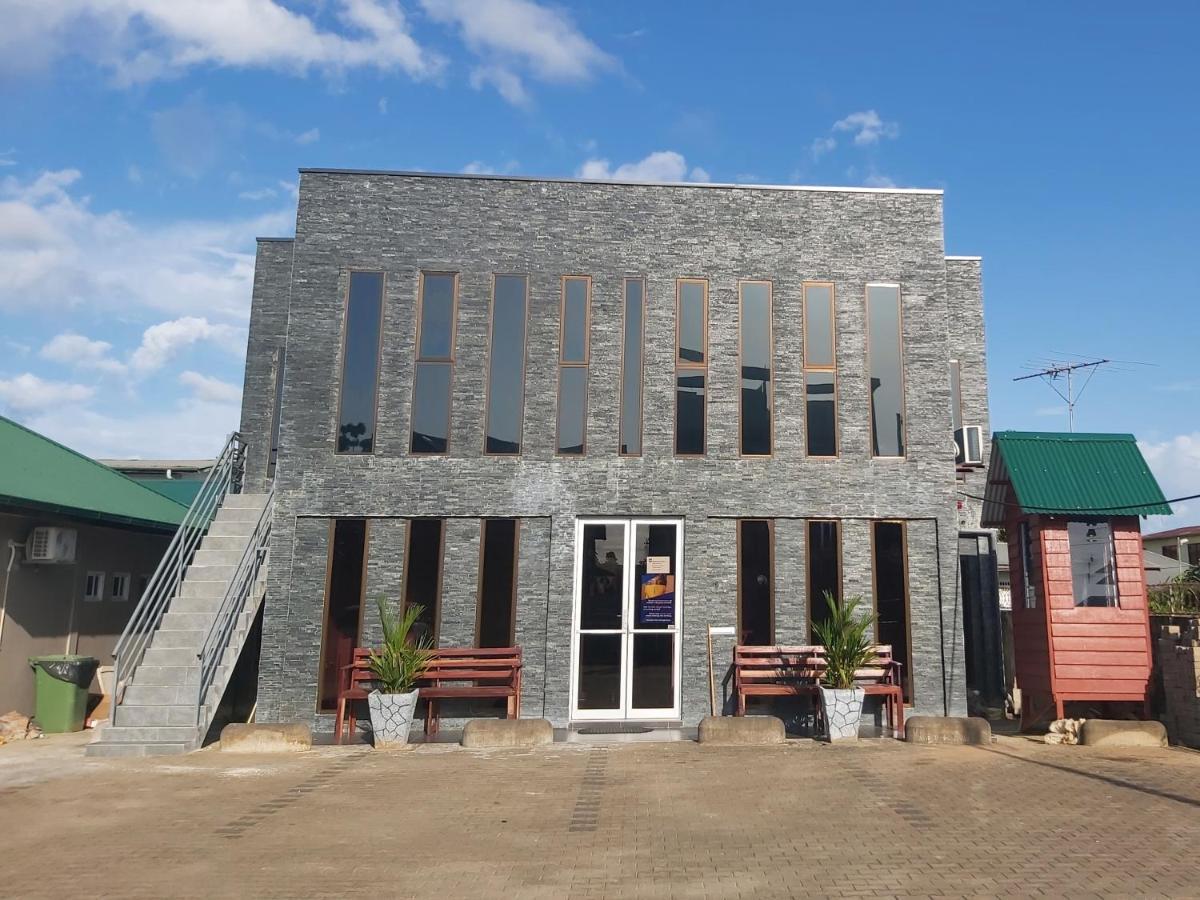 Waterland Suites Парамарибо Екстериор снимка