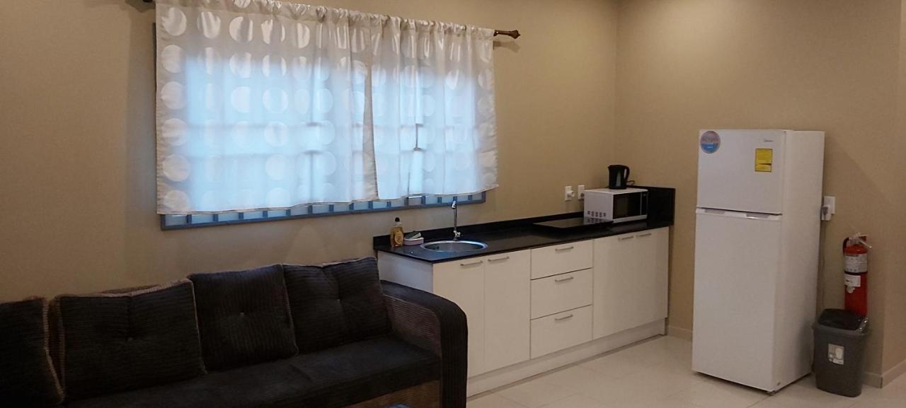 Waterland Suites Парамарибо Екстериор снимка